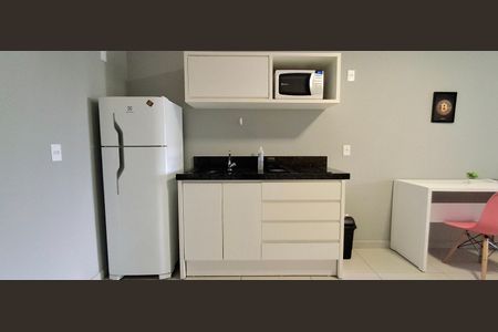 Cozinha  de apartamento para alugar com 1 quarto, 35m² em Centro, Florianópolis