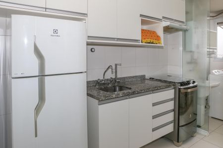 Apartamento para alugar com 76m², 2 quartos e 2 vagasCozinha