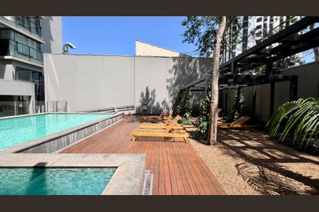 Studio à venda com 37m², 1 quarto e 1 vagaPiscina