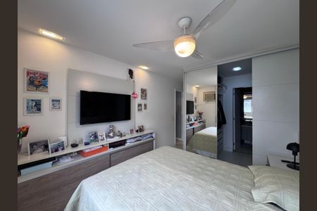 Apartamento à venda com 85m², 2 quartos e 2 vagas Apartamento à venda com 85m², 2 quartos e 2 vagasSuíte