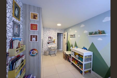 Apartamento à venda com 85m², 2 quartos e 2 vagas Apartamento à venda com 85m², 2 quartos e 2 vagasQuarto