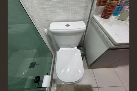 Apartamento à venda com 85m², 2 quartos e 2 vagas Apartamento à venda com 85m², 2 quartos e 2 vagasBanheiro Social