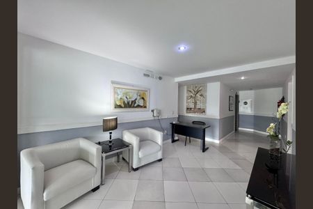 Apartamento à venda com 85m², 2 quartos e 2 vagas Apartamento à venda com 85m², 2 quartos e 2 vagasÁrea comum