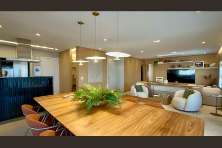Apartamento à venda com 195m², 3 quartos e 3 vagas Apartamento à venda com 195m², 3 quartos e 3 vagasSala de Jantar