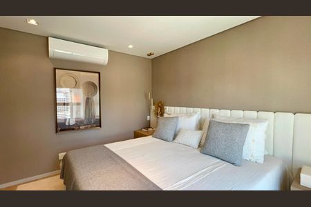 Apartamento à venda com 195m², 3 quartos e 3 vagas Apartamento à venda com 195m², 3 quartos e 3 vagasSuíte 1