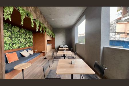 Apartamento à venda com 195m², 3 quartos e 3 vagas Apartamento à venda com 195m², 3 quartos e 3 vagasChurrasqueira