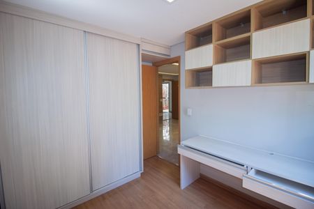 Quarto 2 de apartamento para alugar com 2 quartos, 50m² em Chacaras Reunidas Santa Terezinha, Contagem