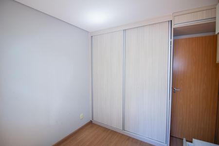 Quarto 2 de apartamento para alugar com 2 quartos, 50m² em Chacaras Reunidas Santa Terezinha, Contagem