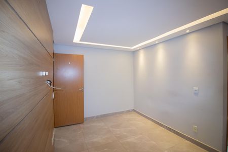 Sala de apartamento para alugar com 2 quartos, 50m² em Chacaras Reunidas Santa Terezinha, Contagem