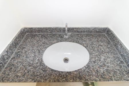 Apartamento para alugar com 45m², 2 quartos e sem vaga Apartamento para alugar com 45m², 2 quartos e sem vagaBanheiro