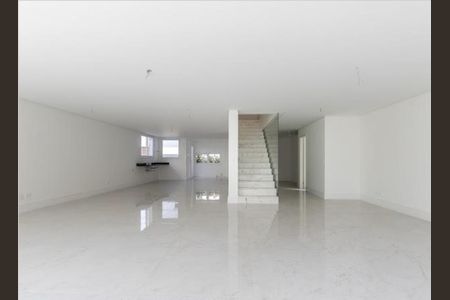 Foto 01 de casa à venda com 4 quartos, 525m² em Granja Julieta, São Paulo