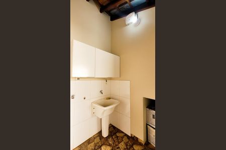 Casa à venda com 200m², 3 quartos e 3 vagas Casa à venda com 200m², 3 quartos e 3 vagasÁrea de Serviço