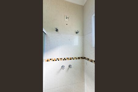 Casa à venda com 200m², 3 quartos e 3 vagas Casa à venda com 200m², 3 quartos e 3 vagasBanheiro da Suíte