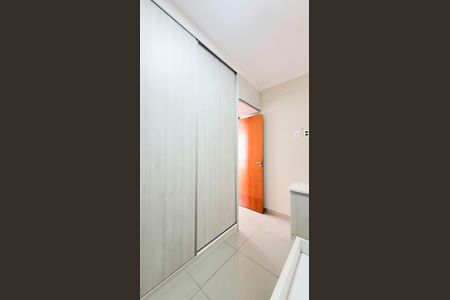 Casa à venda com 200m², 3 quartos e 3 vagas Casa à venda com 200m², 3 quartos e 3 vagasQuarto 1