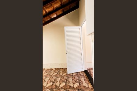 Casa à venda com 200m², 3 quartos e 3 vagas Casa à venda com 200m², 3 quartos e 3 vagasÁrea de Serviço