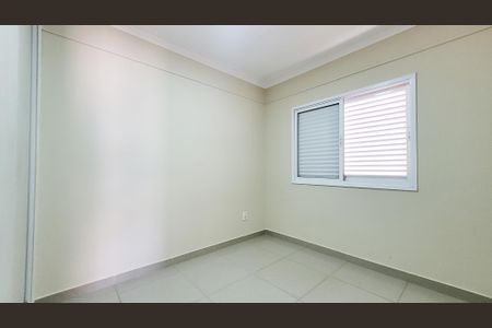 Casa à venda com 200m², 3 quartos e 3 vagas Casa à venda com 200m², 3 quartos e 3 vagasQuarto 2