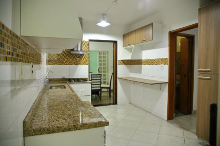 Casa à venda com 210m², 3 quartos e 2 vagasCozinha