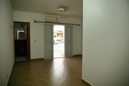 Casa à venda com 210m², 3 quartos e 2 vagasSuíte 1