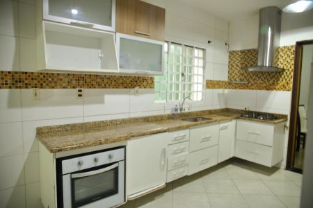 Casa à venda com 210m², 3 quartos e 2 vagasCozinha