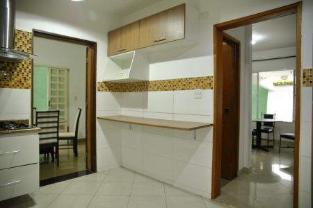 Casa à venda com 210m², 3 quartos e 2 vagasCozinha