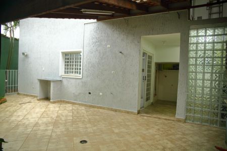 Casa à venda com 210m², 3 quartos e 2 vagasQuintal