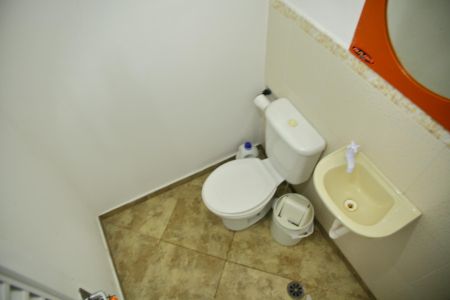 Casa à venda com 210m², 3 quartos e 2 vagasBanheiro de serviço