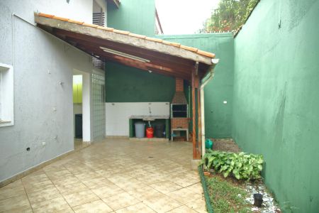 Casa à venda com 210m², 3 quartos e 2 vagasQuintal