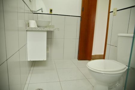 Casa à venda com 210m², 3 quartos e 2 vagasBanheiro Suíte 2