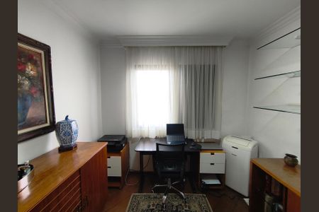 Apartamento à venda com 156m², 3 quartos e 3 vagasQuarto 2