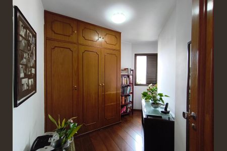 Apartamento à venda com 156m², 3 quartos e 3 vagasEscritório