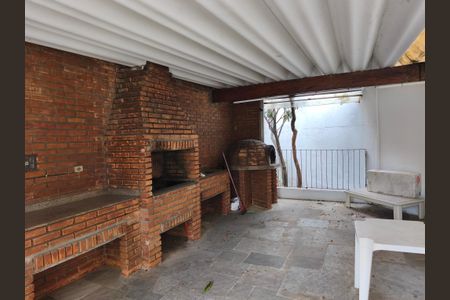 Apartamento à venda com 156m², 3 quartos e 3 vagasChurrasqueira