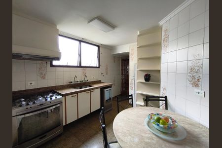 Apartamento à venda com 156m², 3 quartos e 3 vagasCozinha