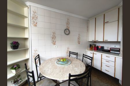 Apartamento à venda com 156m², 3 quartos e 3 vagasCozinha