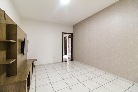 Sala de casa para alugar com 2 quartos, 80m² em Jardim Rosina, São Paulo