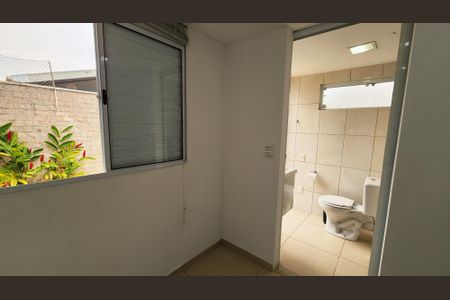 Casa de condomínio à venda com 170m², 3 quartos e 2 vagasQuarto de Serviço