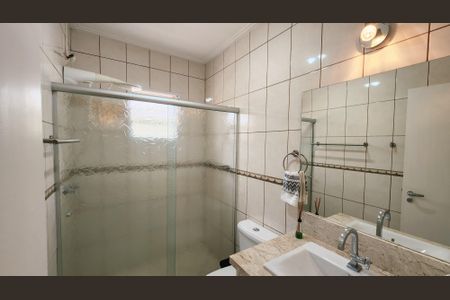 Casa de condomínio à venda com 170m², 3 quartos e 2 vagasBanheiro Social