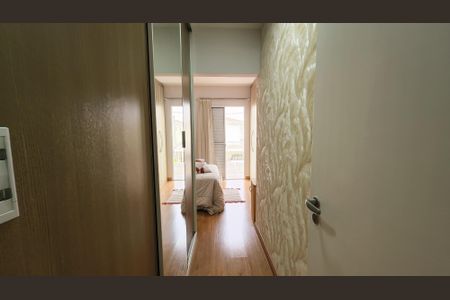 Casa de condomínio à venda com 170m², 3 quartos e 2 vagasSuíte