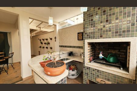 Casa de condomínio à venda com 170m², 3 quartos e 2 vagasÁrea gourmet