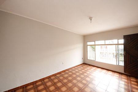 Casa à venda com 220m², 4 quartos e 5 vagasSala