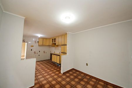 Casa à venda com 220m², 4 quartos e 5 vagasCopa