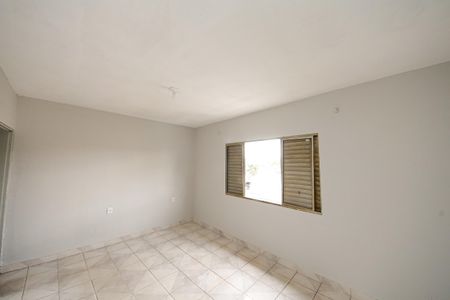 Casa à venda com 220m², 4 quartos e 5 vagasSuíte