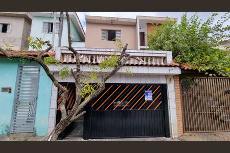 Casa à venda com 220m², 4 quartos e 5 vagasFachada