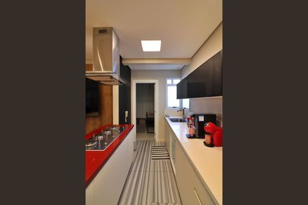 Apartamento à venda com 177m², 3 quartos e 3 vagasCozinha