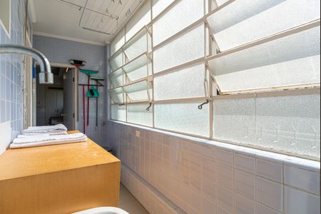 Apartamento à venda com 228m², 3 quartos e 1 vaga Apartamento à venda com 228m², 3 quartos e 1 vagaÁrea de Serviço