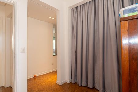 Apartamento à venda com 228m², 3 quartos e 1 vaga Apartamento à venda com 228m², 3 quartos e 1 vagaCloset da Suíte