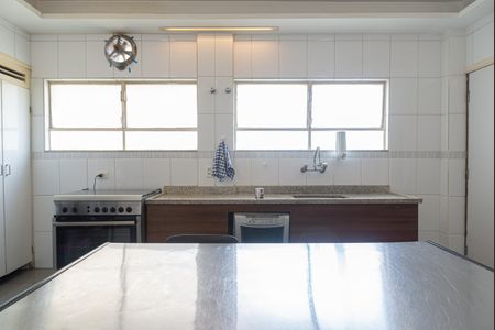 Apartamento à venda com 228m², 3 quartos e 1 vaga Apartamento à venda com 228m², 3 quartos e 1 vagaCozinha