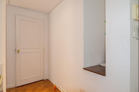 Apartamento à venda com 228m², 3 quartos e 1 vaga Apartamento à venda com 228m², 3 quartos e 1 vagaSuíte