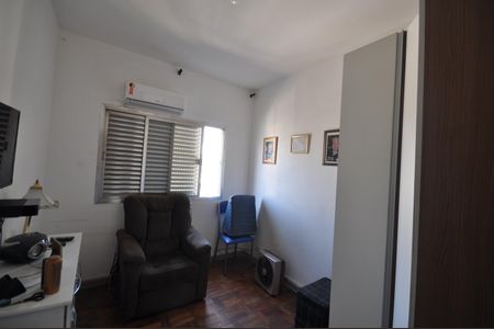 Casa para alugar com 210m², 3 quartos e 2 vagasQuarto 2