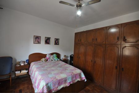 Casa para alugar com 210m², 3 quartos e 2 vagasQuarto 1