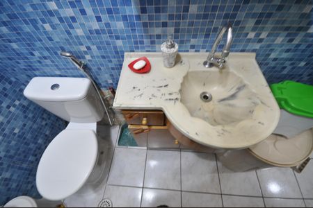 Casa para alugar com 210m², 3 quartos e 2 vagasBanheiro 2